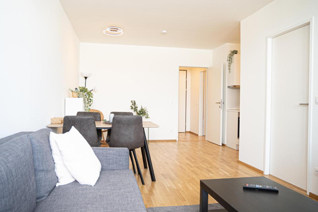 Bright & Modern - Balcony - Appartement Wenen Buitenkant foto