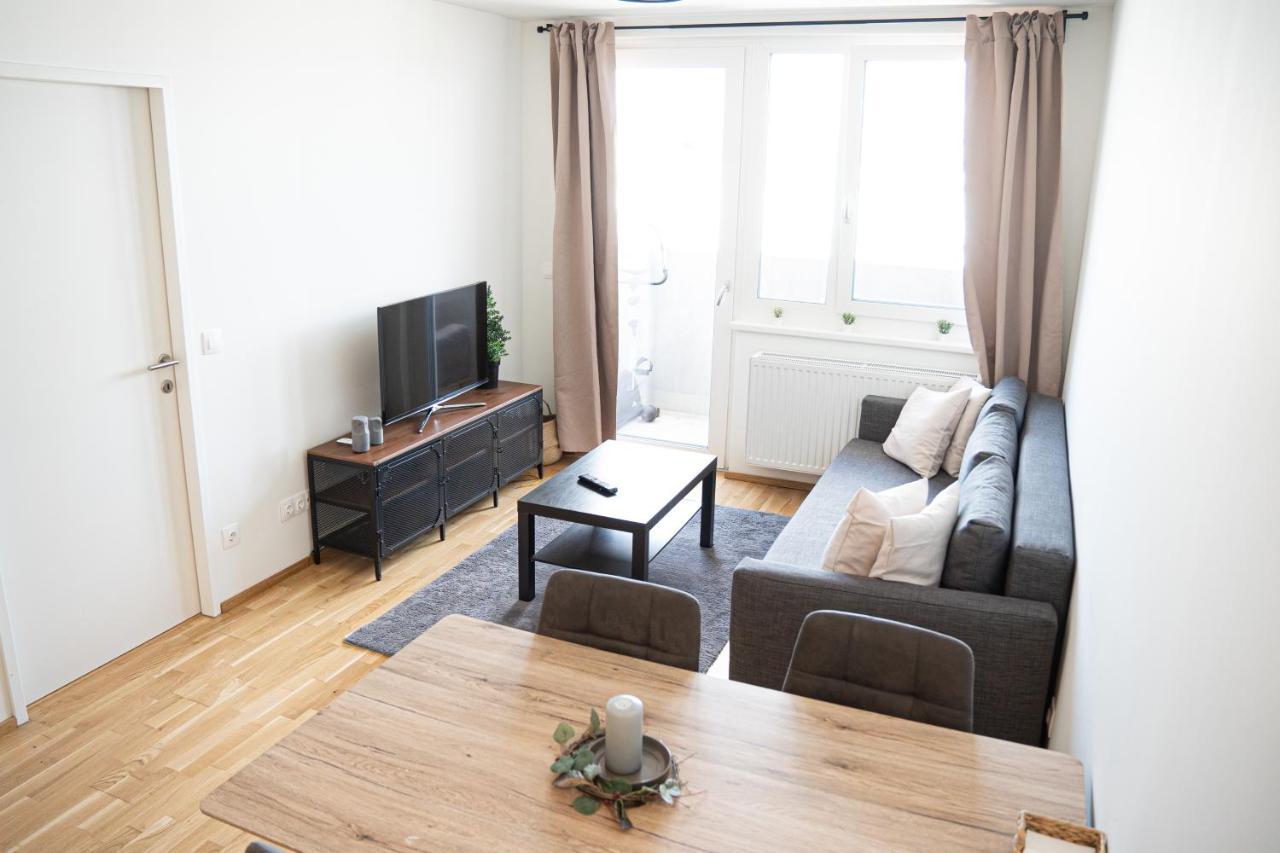 Bright & Modern - Balcony - Appartement Wenen Buitenkant foto