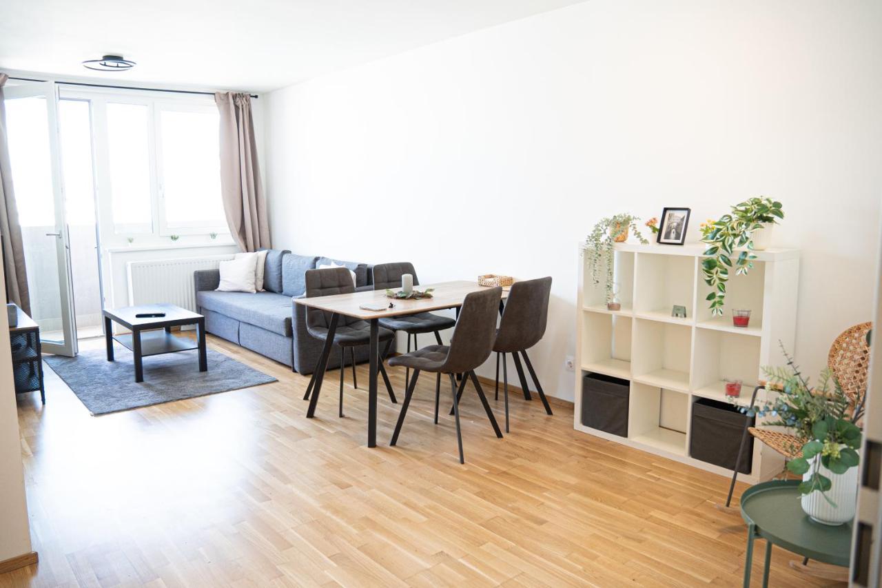 Bright & Modern - Balcony - Appartement Wenen Buitenkant foto